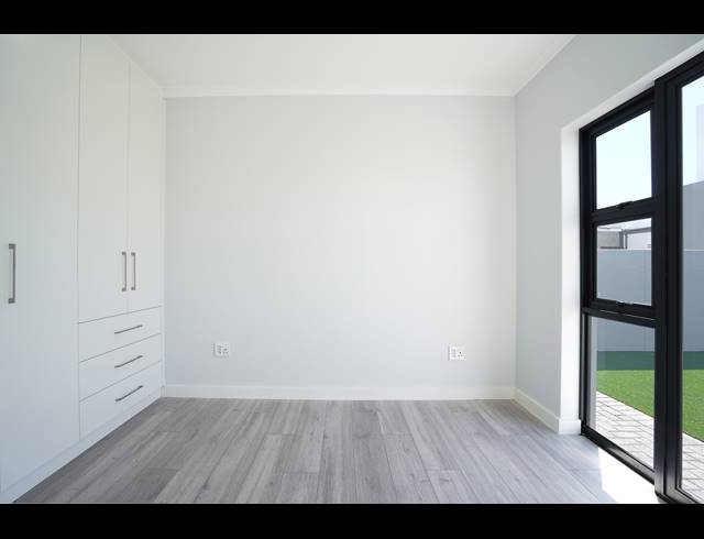 4 BEDROOM HOUSE FOR SALE IN SANDOWN